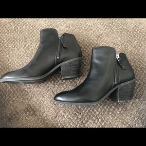 Frye Judith Zip Bootie
